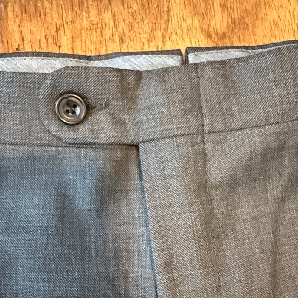 Hickey Freeman Men’s Wool Dress Pants- Grey, Size 36 Regular - Picture 2 of 9
